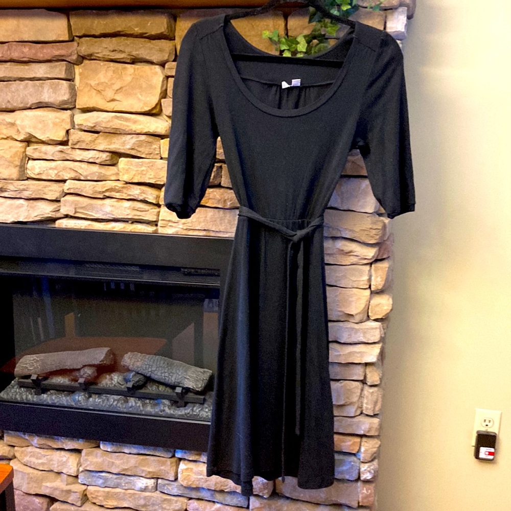 Old Navy Classic Black Dress